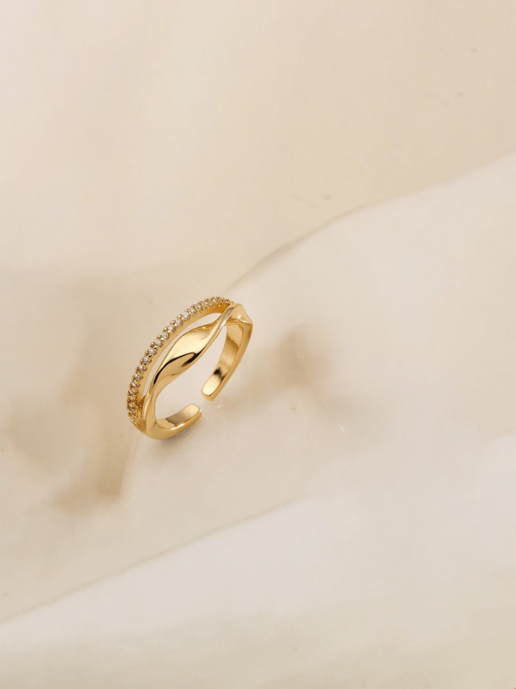 Double Strand Golden Ring