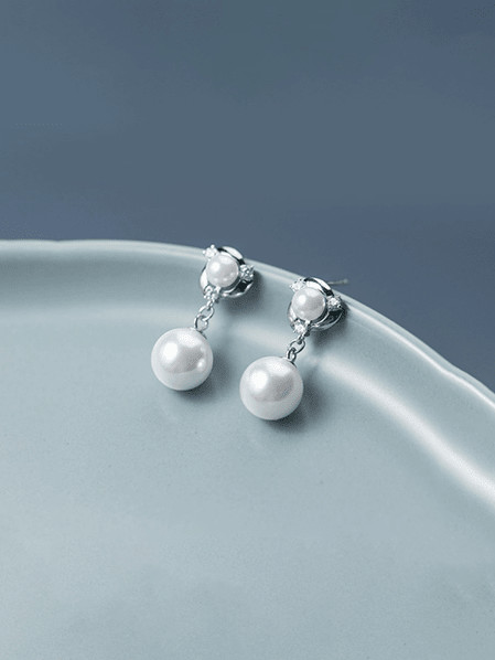 Trendy Silver Pearl Drop Earrings