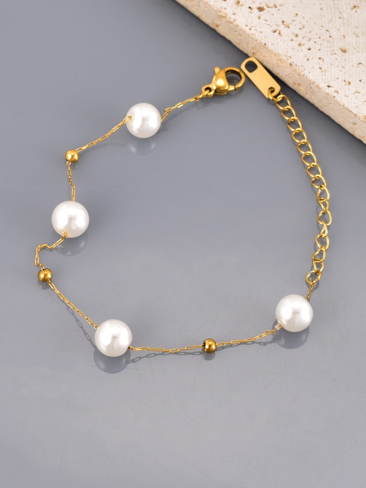 Ishvani Whisper Pearl Bracelet