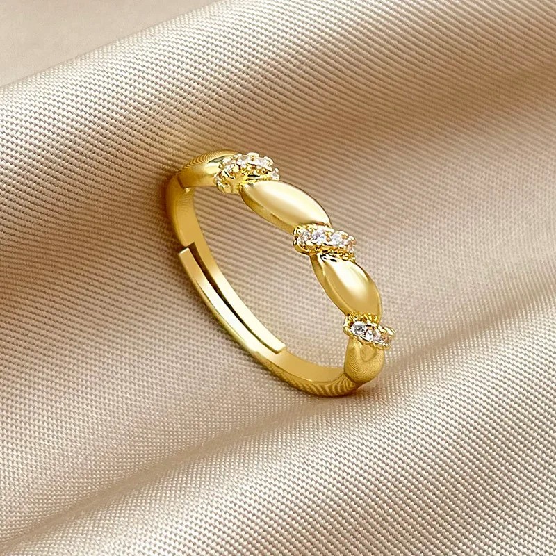 Sunlit Plait Ring